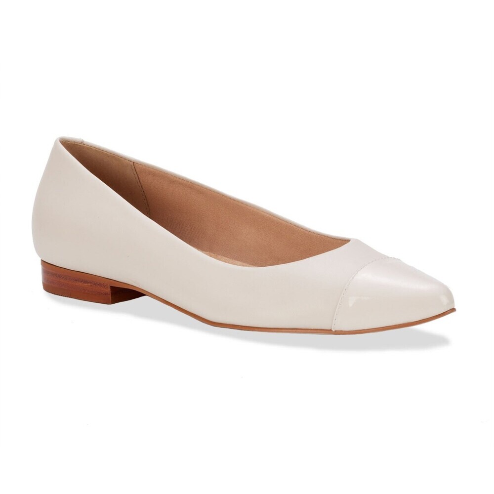 Ros Hommerson Remi Flats Women's US 12WW Ivory Patent Leather Slip On GAL1807